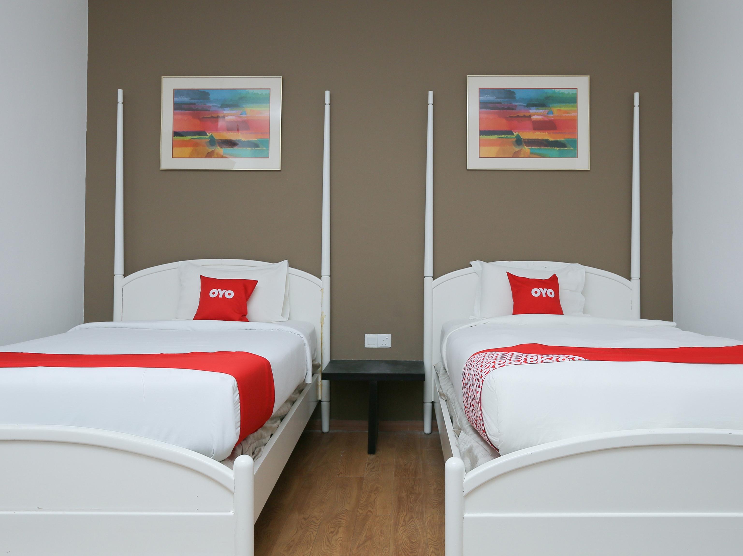 Oyo 89915 East Mount Hotel Kukup Extérieur photo
