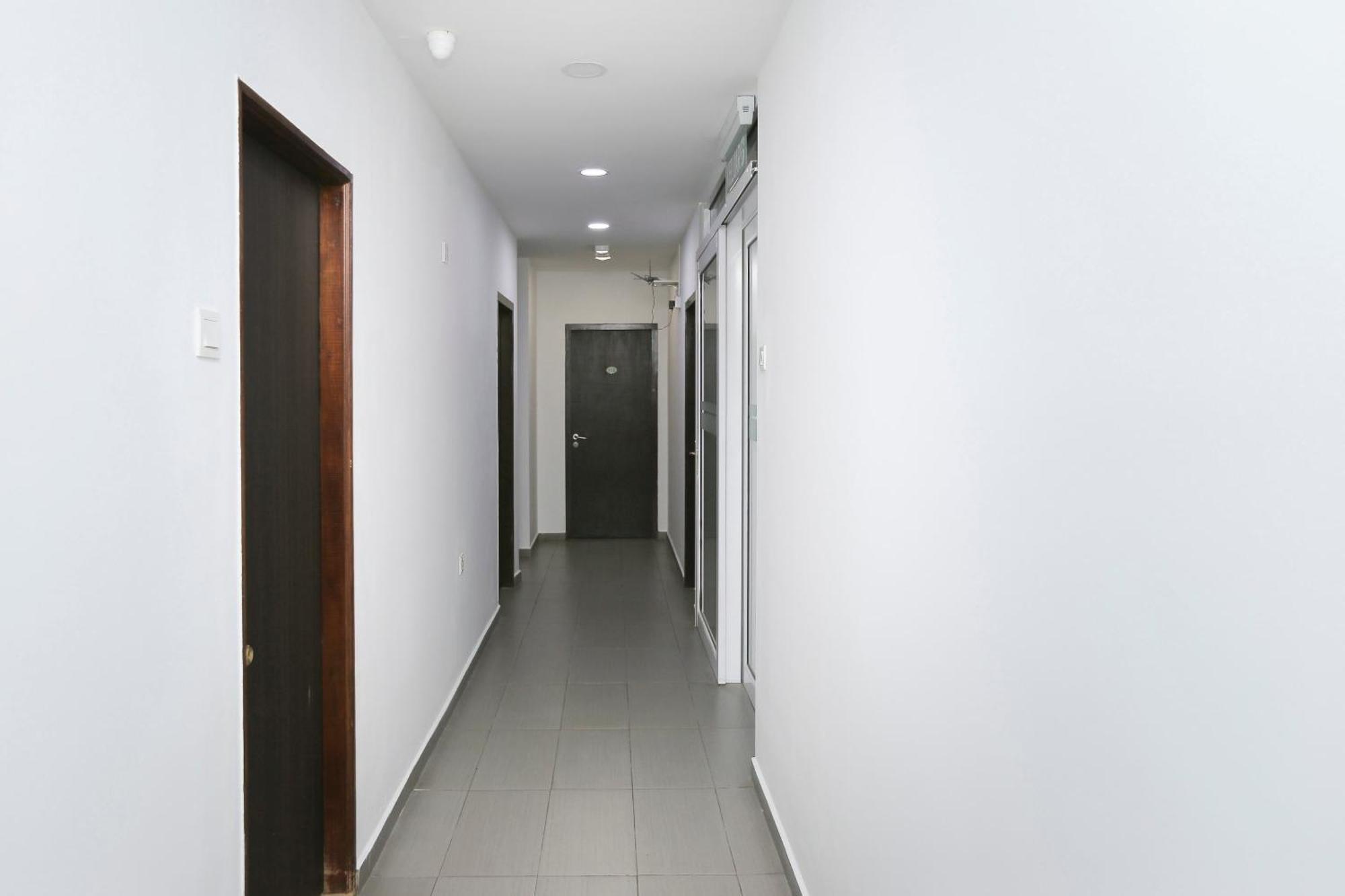 Oyo 89915 East Mount Hotel Kukup Extérieur photo