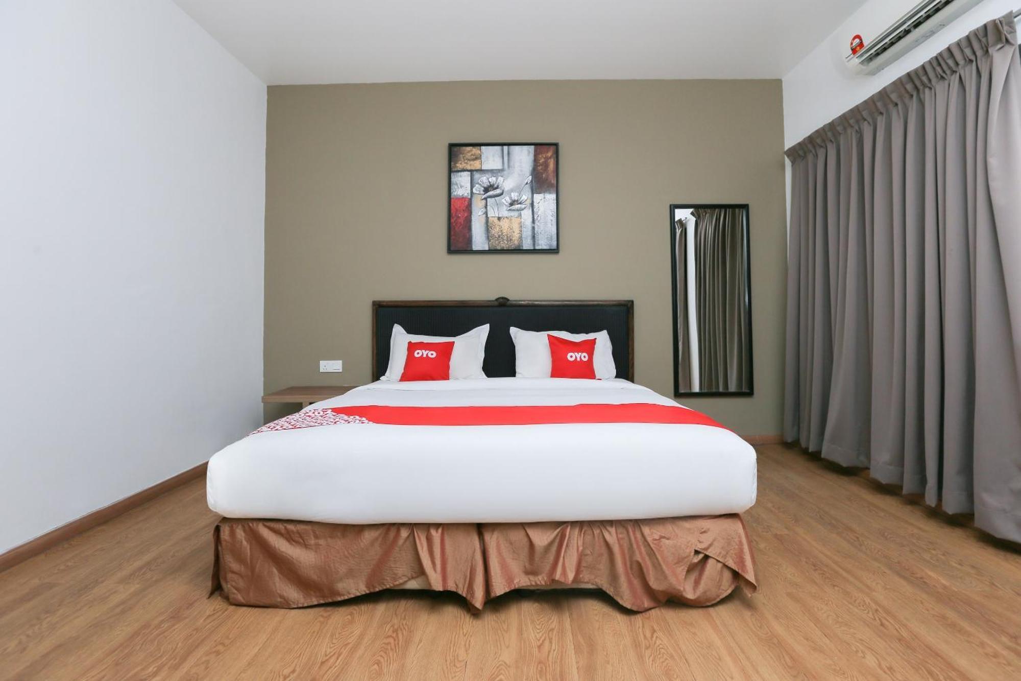 Oyo 89915 East Mount Hotel Kukup Extérieur photo