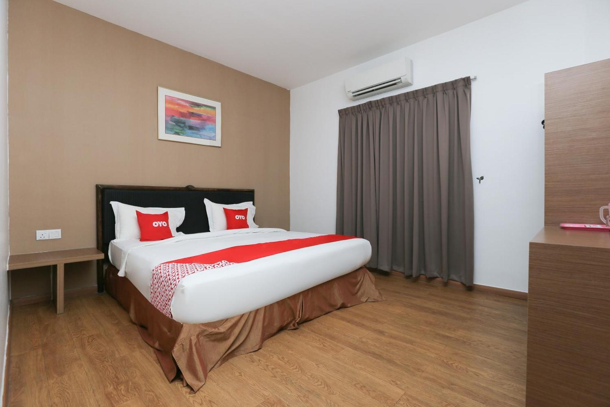 Oyo 89915 East Mount Hotel Kukup Extérieur photo