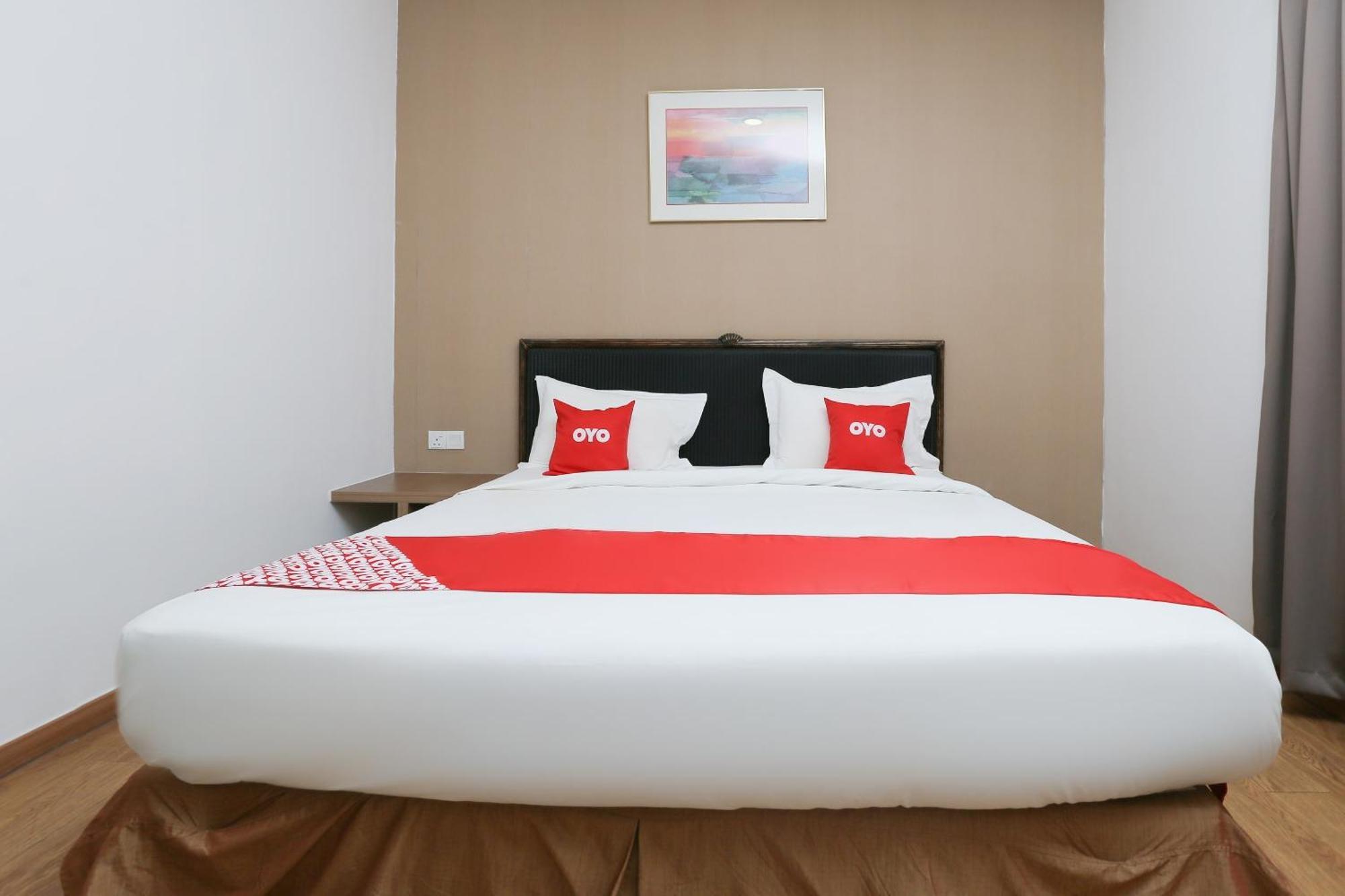 Oyo 89915 East Mount Hotel Kukup Extérieur photo