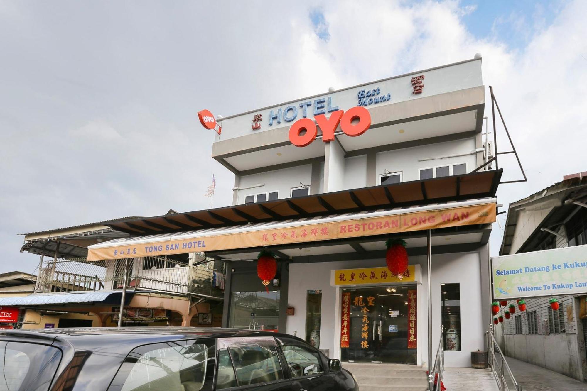 Oyo 89915 East Mount Hotel Kukup Extérieur photo